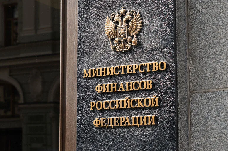 Минфин обсуждает налоговые поправки по учету расходов предприятий на оборону