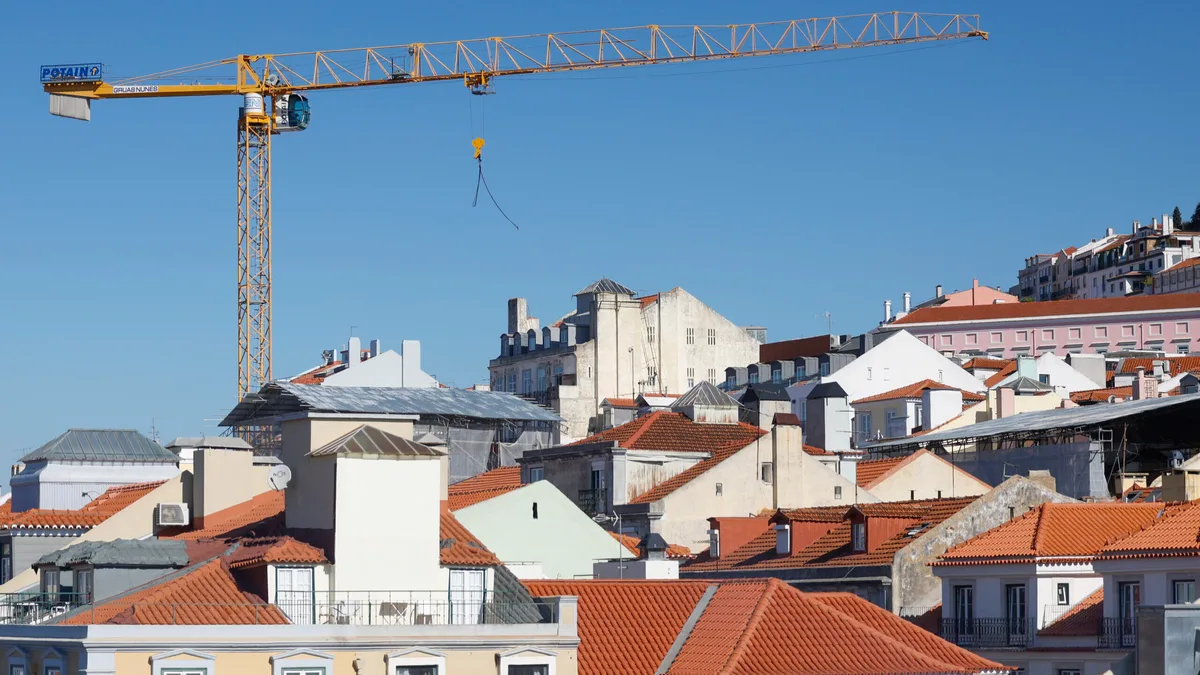 Licenças de construção e reabilitação habitacional caem 6,9% até junho