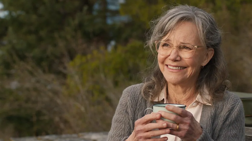 Sally Field vence o Emmy por ‘Criaturas Extraordinariamente Brilhantes’; Revisite outras performances INCRÍVEIS da lendária atriz!