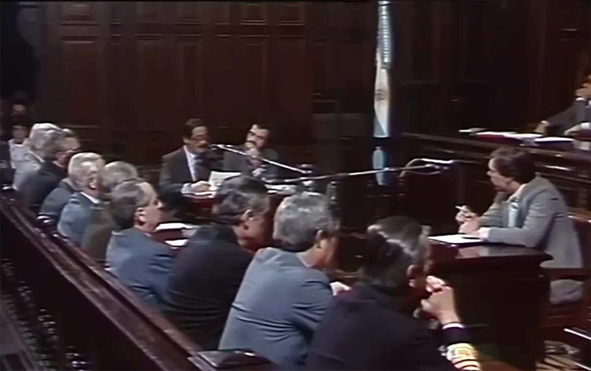“Me han encomendado la misión de reclamar justicia”: el día que Julio Strassera inició su alegato final en el Juicio a las Juntas