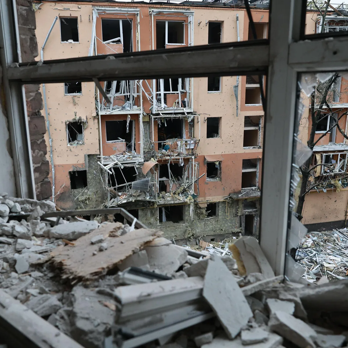 Ukraine-Krieg - Zwei Tote bei russischen Luftangriffen auf die Ukraine - Russland meldet Drohnenangriff auf Region St. Petersburg