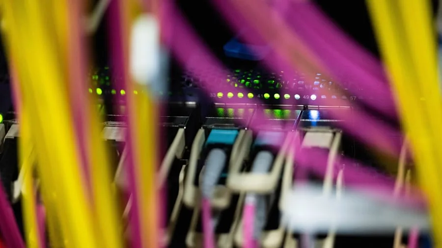 Ox Alpha: Neues KI-Modell aus China soll Programmieren billiger machen