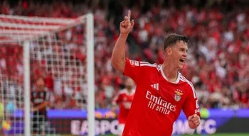 Benfica regressa aos triunfos frente ao Vitória