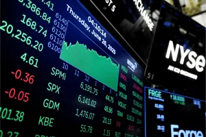 Bolsas de NY fecham em queda com alerta de CEOs sobre IA e petróleo acima dos US$ 100