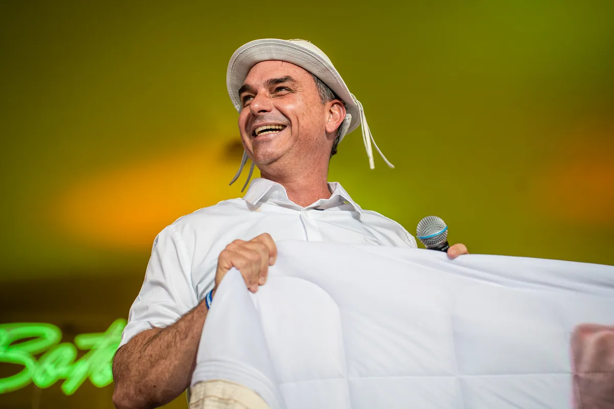 Duas cidades da Bahia podem ser foco de Flávio Bolsonaro na campanha