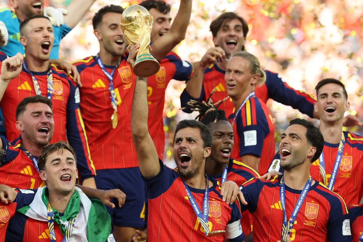 Craque da Copa troca City pelo Barcelona em negócio de R$ 423 milhões