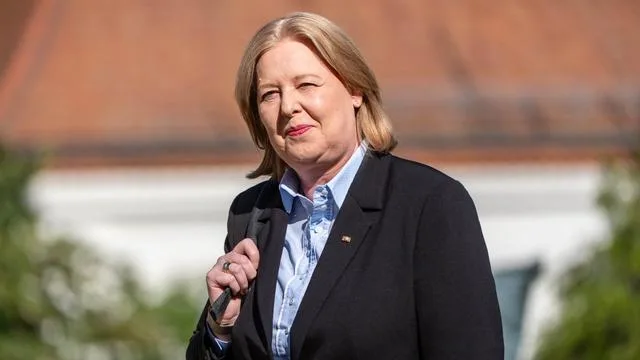 Kompromiss mit Union: Bas stellt Krankschreibung ab erstem Tag infrage