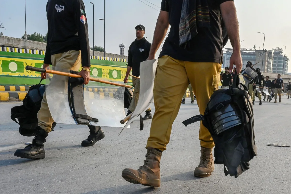 Pakistan : après des manifestations, l'état d’urgence imposé dans un bastion de l’opposition