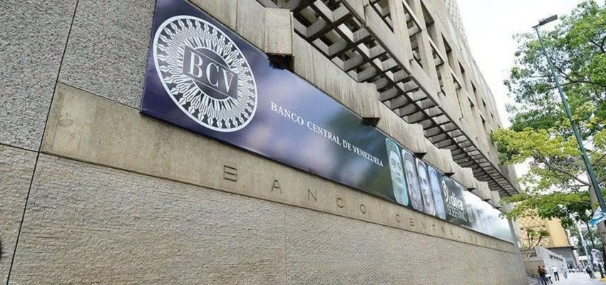 Advierten que la política restrictiva del BCV busca frenar la presión cambiaria