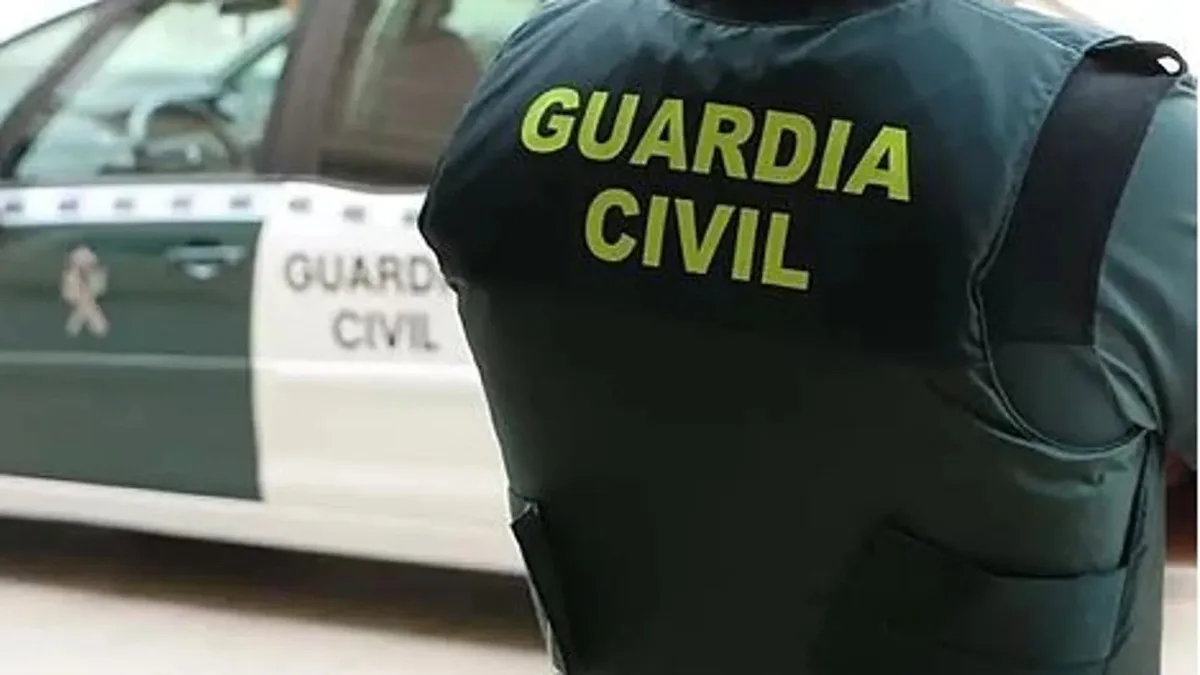 Detenido el conductor del minibús de una residencia de Tomares tras la muerte de un anciano
