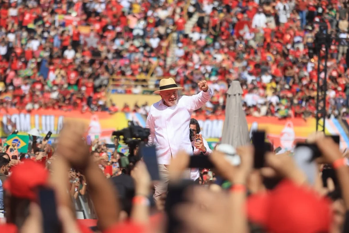 Campanha de Lula vê clima morno, mas aposta em mudanças nos próximos dias