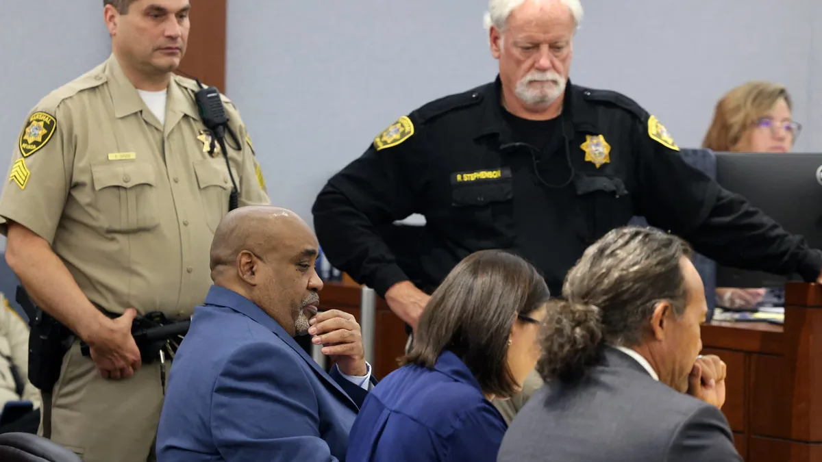 "Une colère viscérale": au procès du meurtre de Tupac Shakur, l'accusation assure que Duane Davis a tué le rappeur "par vengeance"
