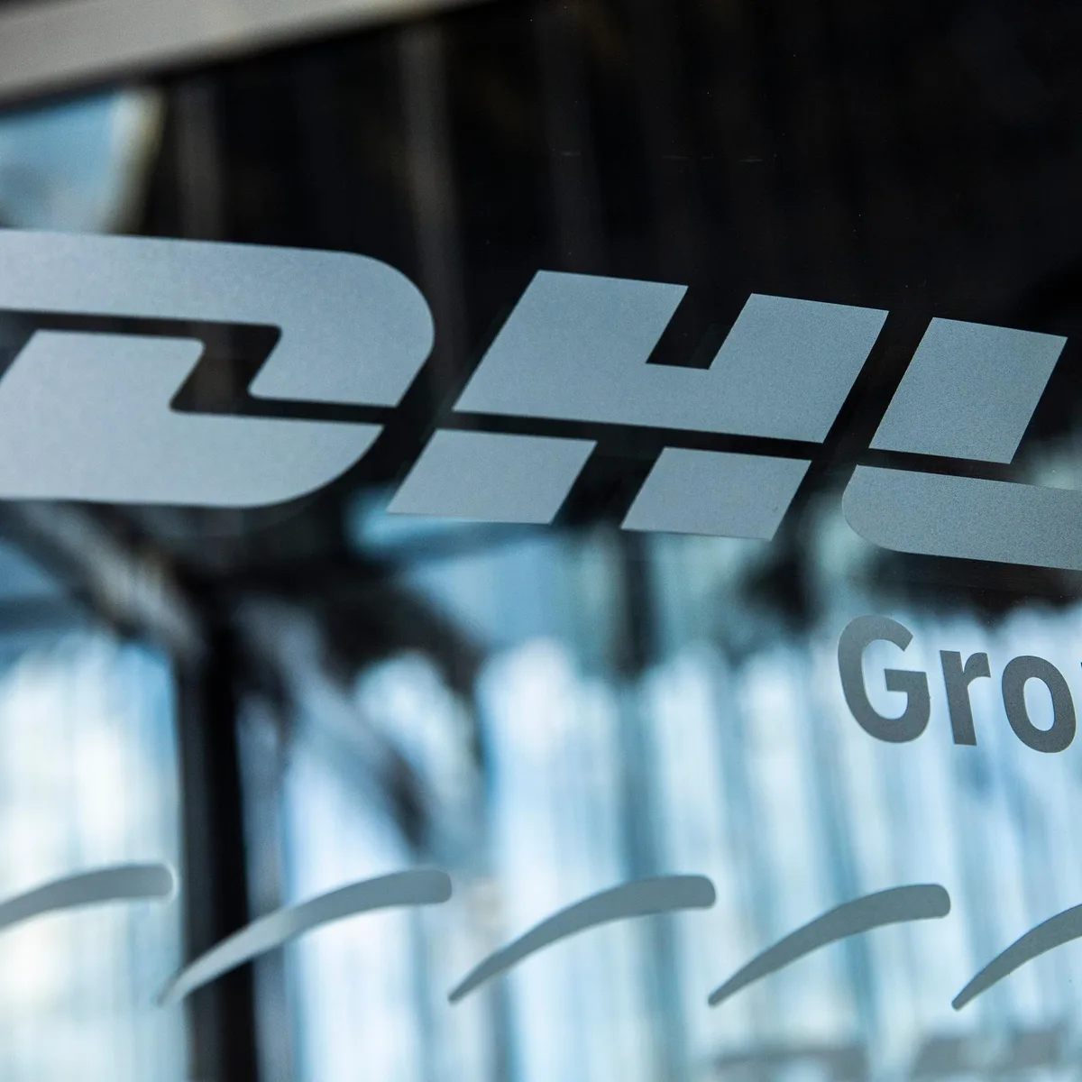 Wirtschaft - Post-Konzern wird in DHL umbenannt