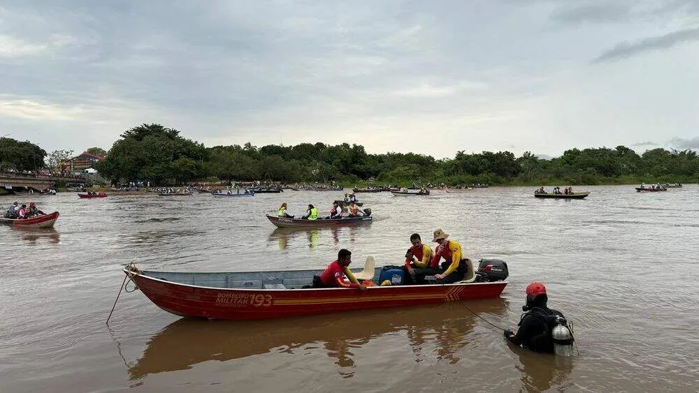 Banhistas encontram corpo de homem desaparecido no Rio Taquari