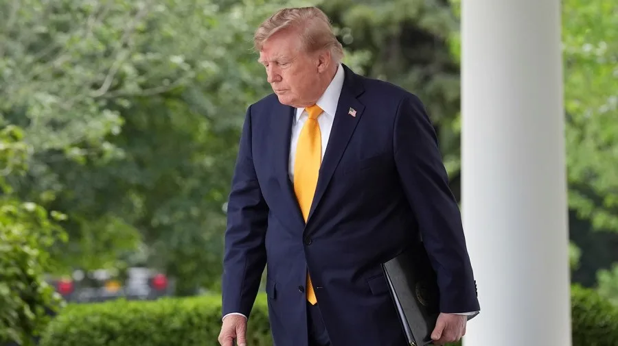 Trump's approval ratings endure a cruel summer