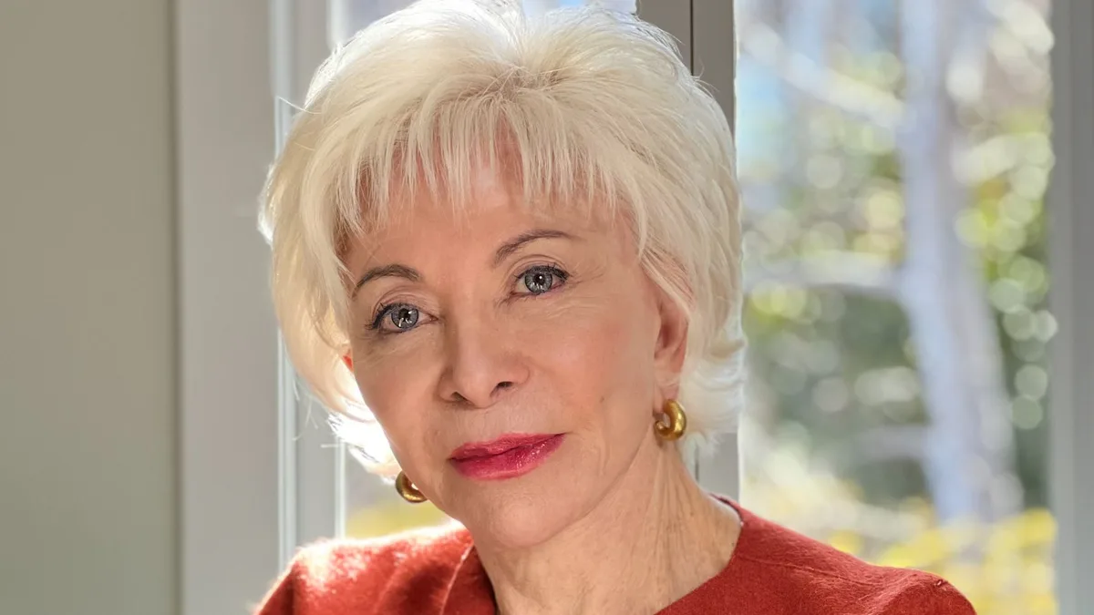 Isabel Allende, 84 años: "Me levanto a las 5 y media de la mañana, desayuno un café y hago ejercicio todos los días"