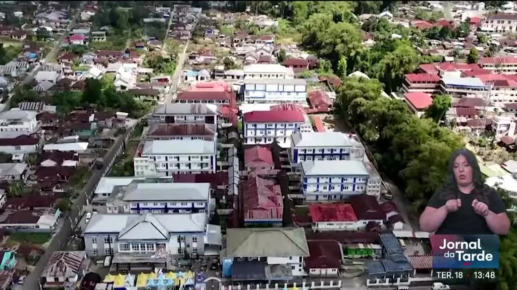 Sismo na Indonésia deixou milhares de pessoas desalojadas
