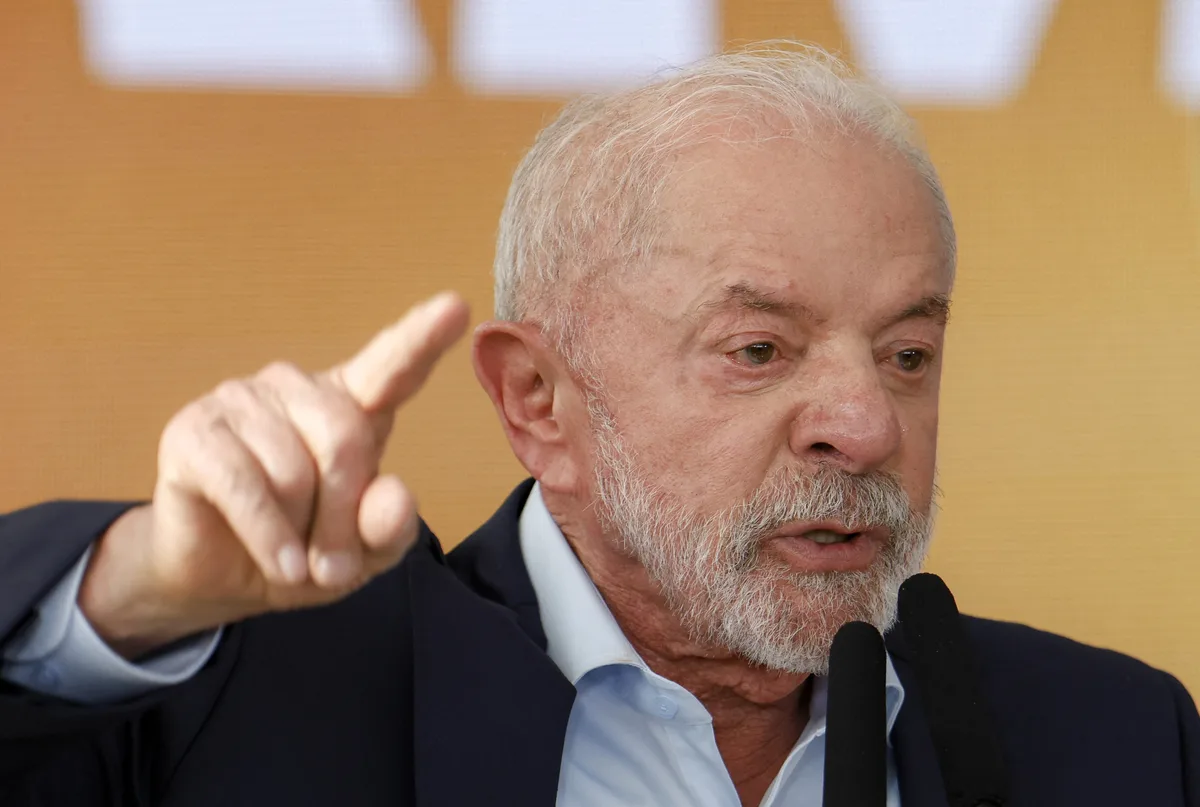 Lula volta a prometer fim das bets e dispara contra times patrocinados por apostas