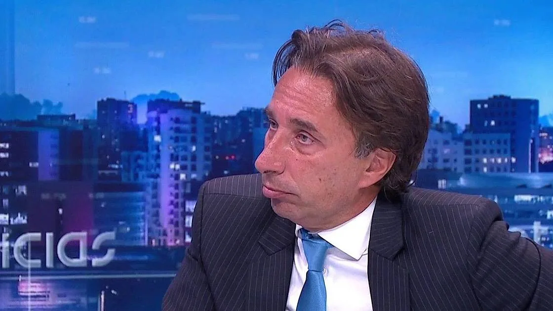 “Carneiro disse que também não viabilizava a CPI do JPP. Há ali qualquer coisa entre o MAI e o PS”