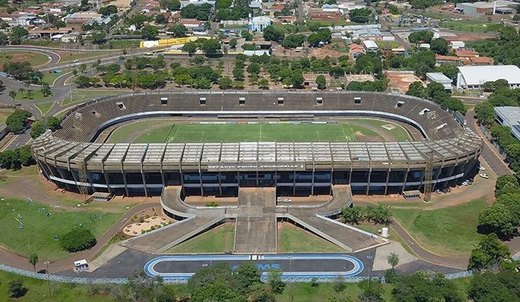 Estádio tradicional fechado há 4 anos inicia reforma de R$ 17 milhões
