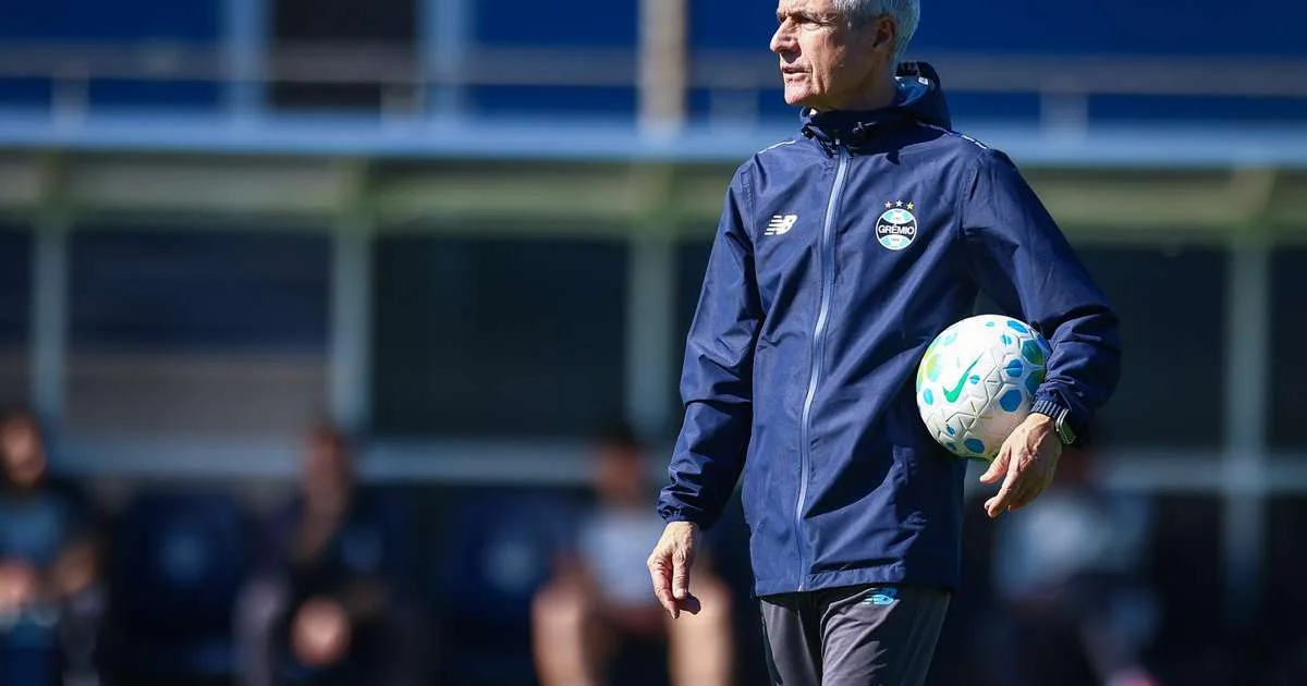 Grêmio anuncia contratação de bicampeão da América