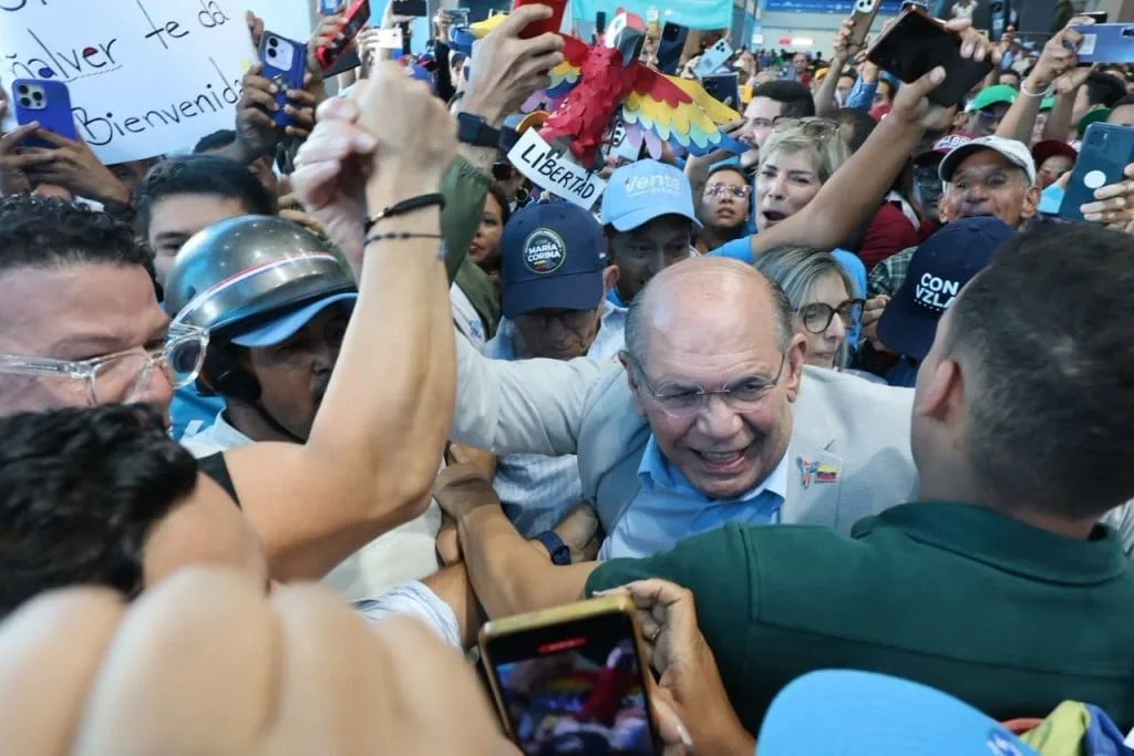 Omar González tras su retorno: Detrás de mí viene María Corina