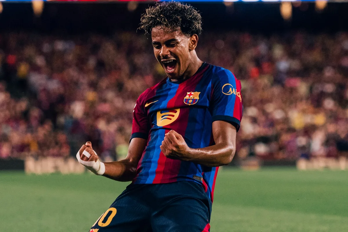 "Não nos faltam gols", diz Yamal sobre interesse do Barcelona em Álvarez