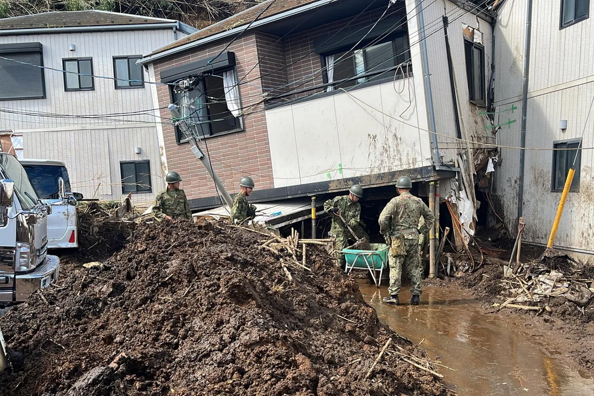 Sube a cinco muertos y seis desaparecidos el balance por el tifón Dujuan en Japón