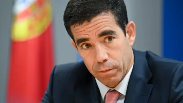 Leitão Amaro defende ensino mais focado em português