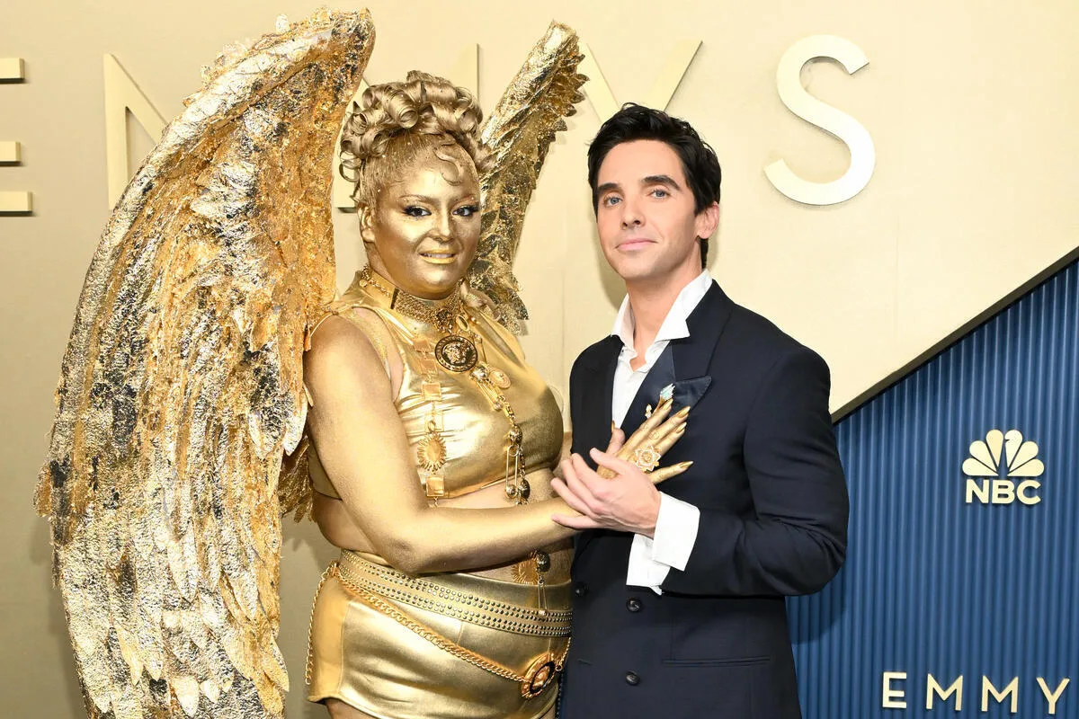 Meg Stalter Shocks Emmys by Transforming Into a Golden Human Emmy on Red Carpet
