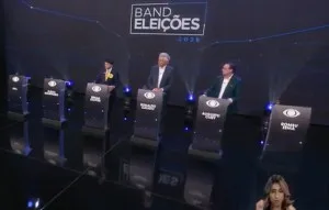 Mesmo ausente, Lula vira principal alvo de candidatos no debate presidencial