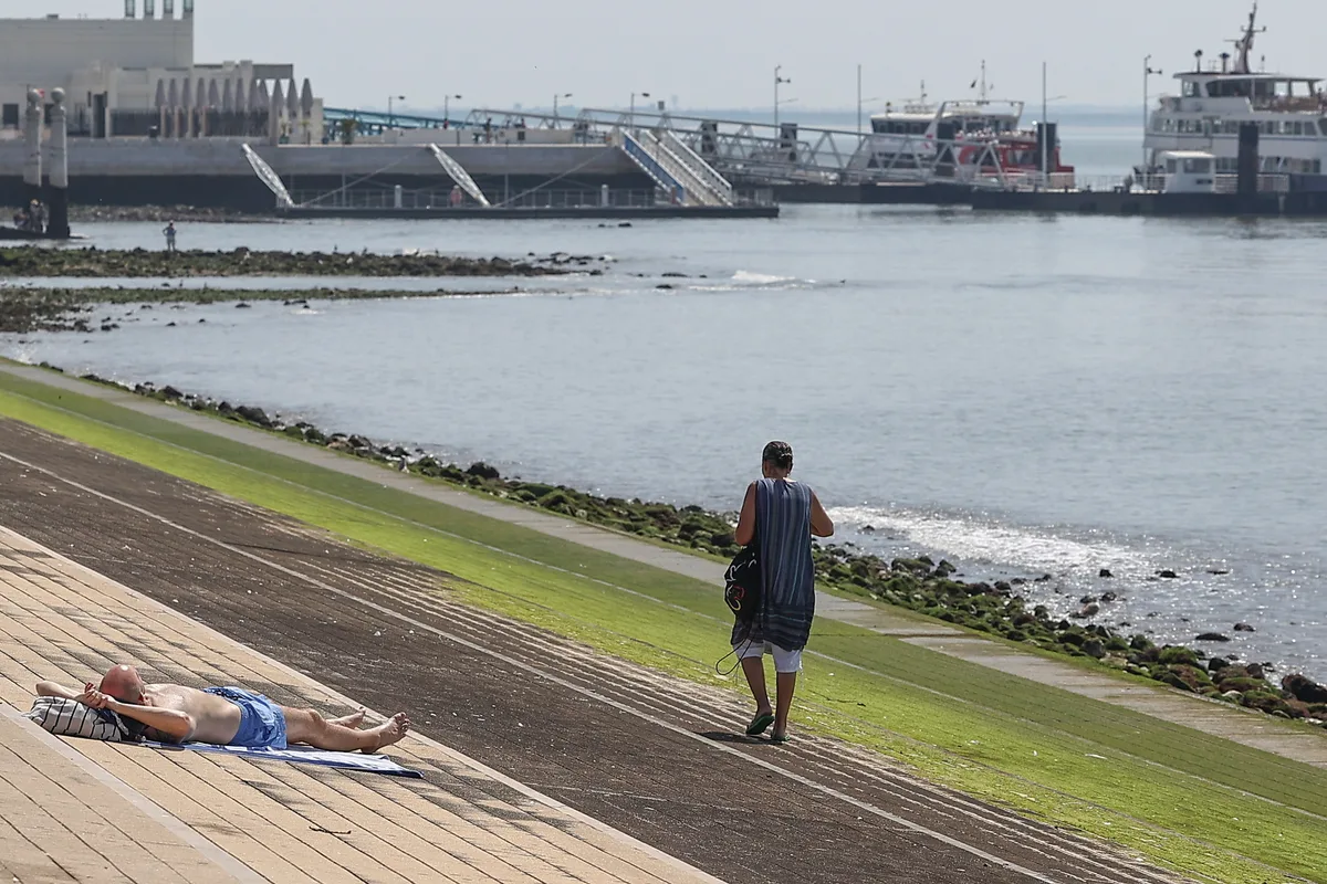 Temperaturas até aos 42ºC e possibilidade de trovoada e granizo em várias regiões. Saiba o tempo para hoje