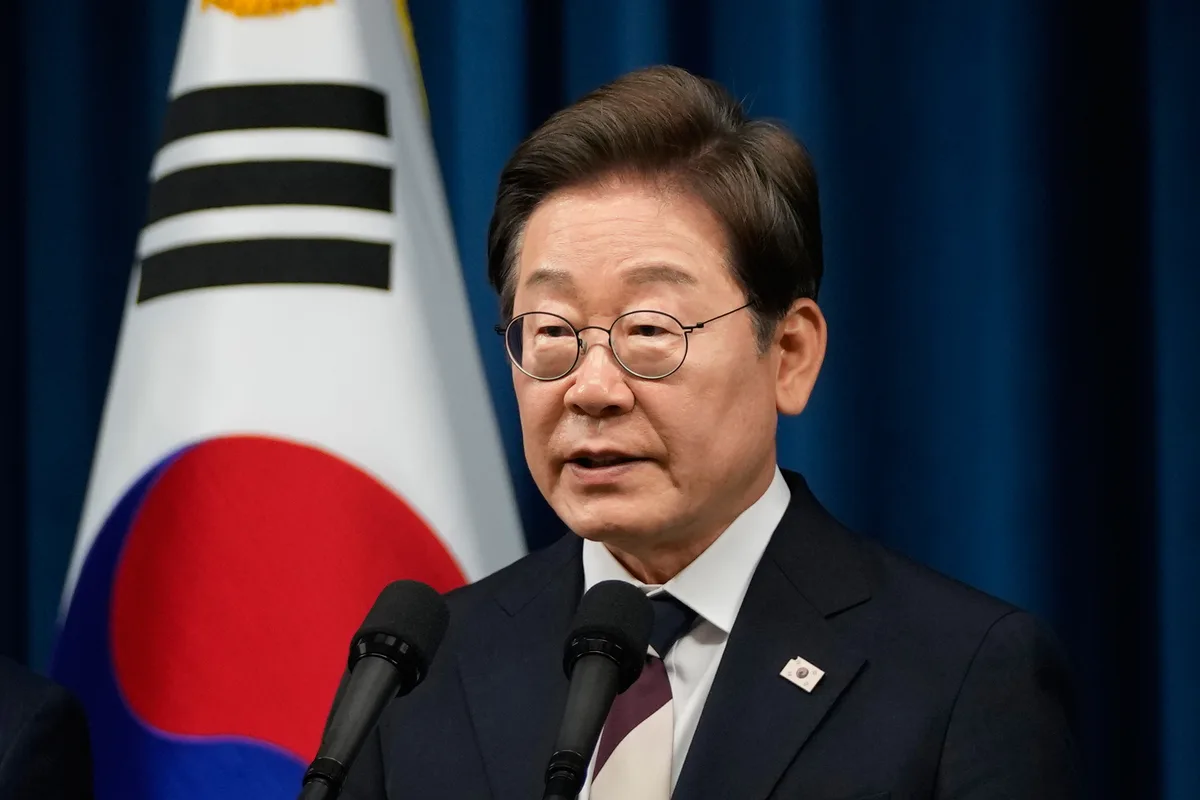 Lee Jae Myung pede diálogo com Coreia do Norte, acena ao Japão, mas cobra o passado