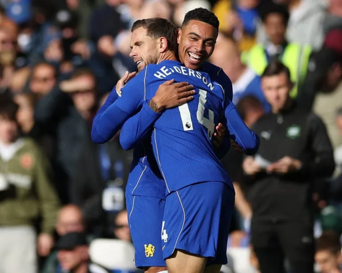 Chelsea v Bournemouth, Sunderland v Brighton, and more: football – live