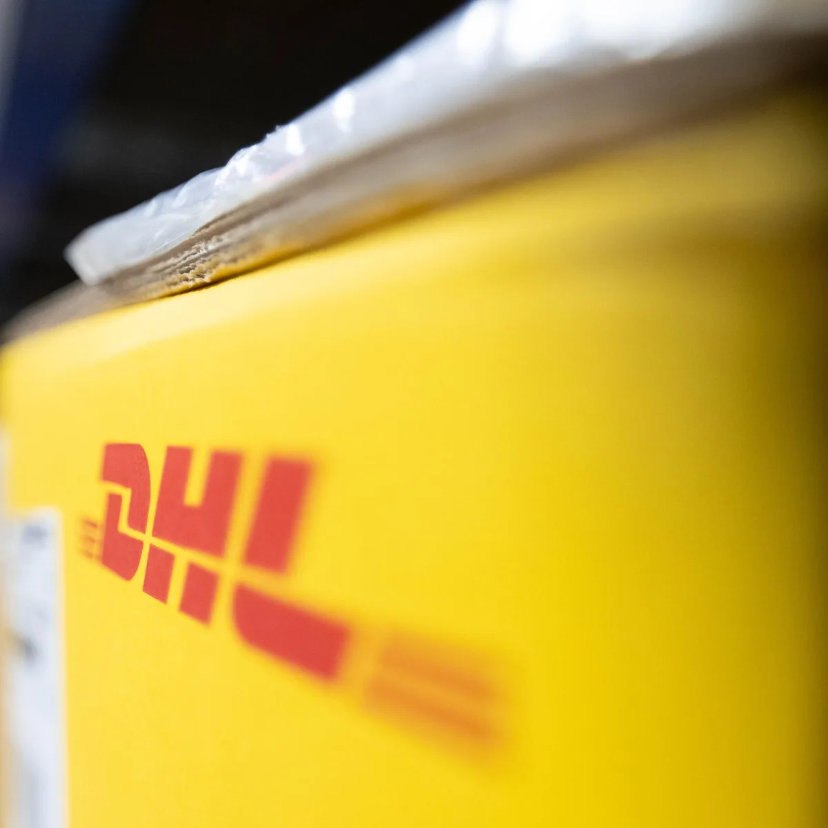 Mecklenburg-Vorpommern - Erneuter Verdacht auf Quecksilber: DHL-Zentrum evakuiert