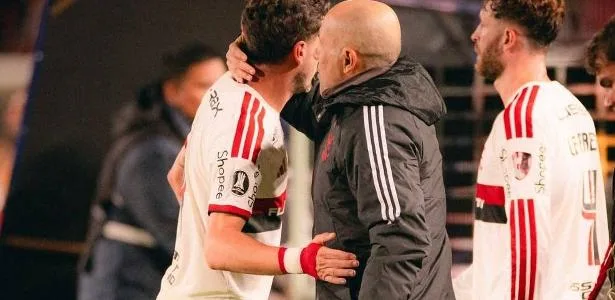 Mauro Cezar: Flamengo não faz investimento para apresentar um jogo desse