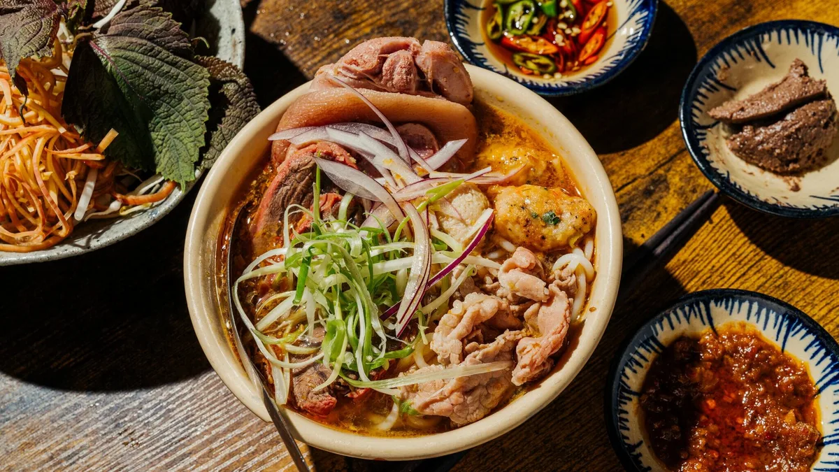 Hace calor. Tómate una sopa caliente