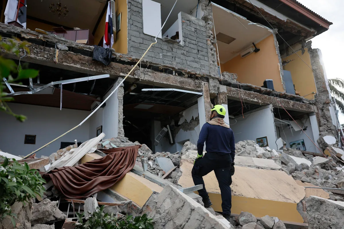 EEUU levantó la amenaza de tsunami para Panamá tras fuerte terremoto que causó daños estructurales