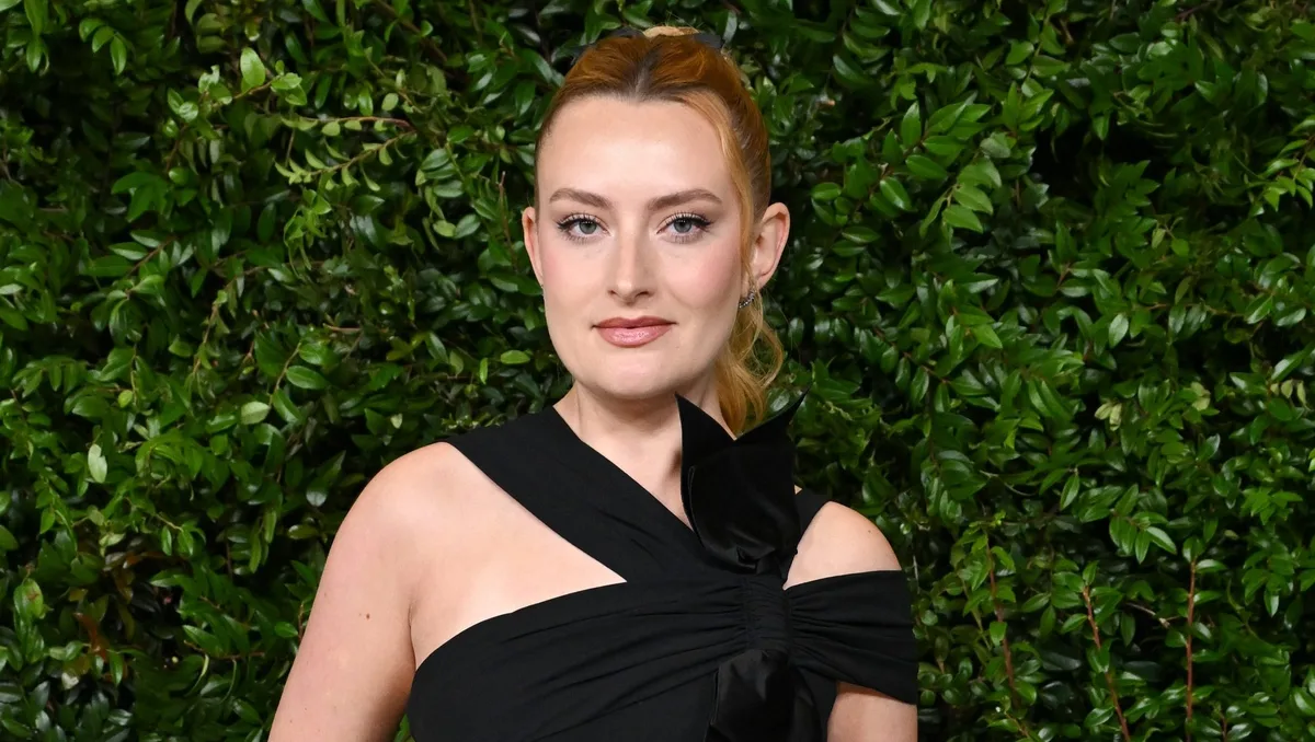 ‘Chicken Shop Date’ Star Amelia Dimoldenberg Developing ‘Skins’-Style Drama For The BBC