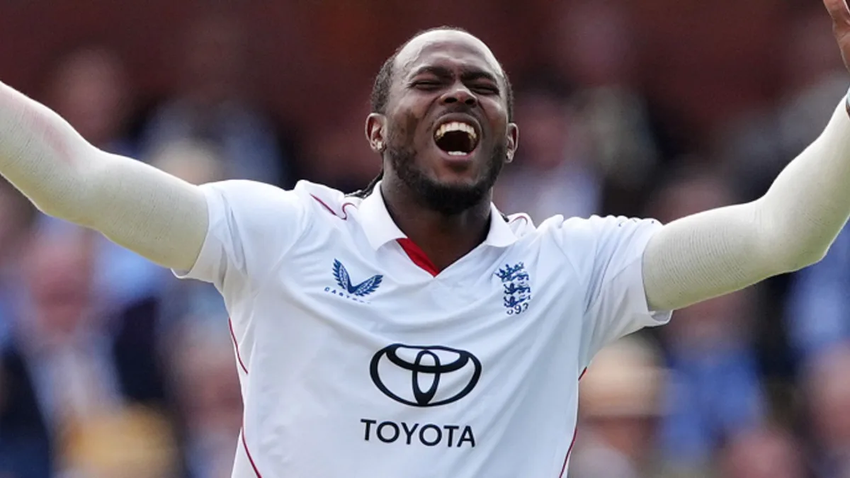 'Box-office' Archer spell stirs 'relentless' England bowling display
