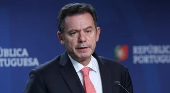 Conselho Europeu. Montenegro apoia compras conjuntas de gás e reforço da refinação europeia