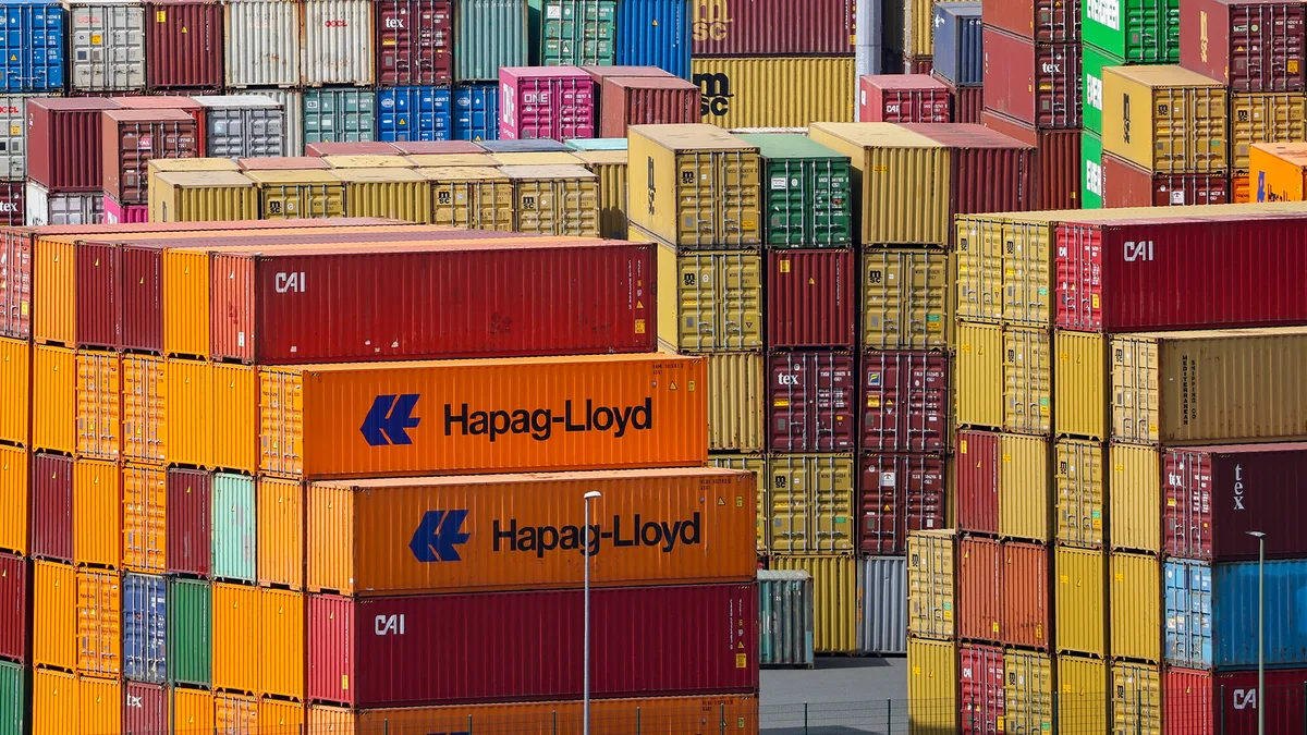 Excedente comercial da UE com os EUA cai 64%. Défice com a China sobe para máximos de 2022