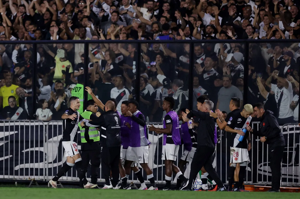 Santa Fe fue eliminado por el Vasco da Gama de la Sudamericana, y así reaccionó la prensa brasileña: “Confiado”