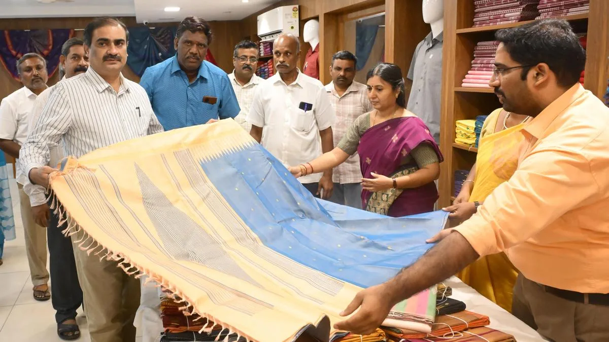 Corporate Wear saree launched by Co-optex receives positive response, says Principal Secretary