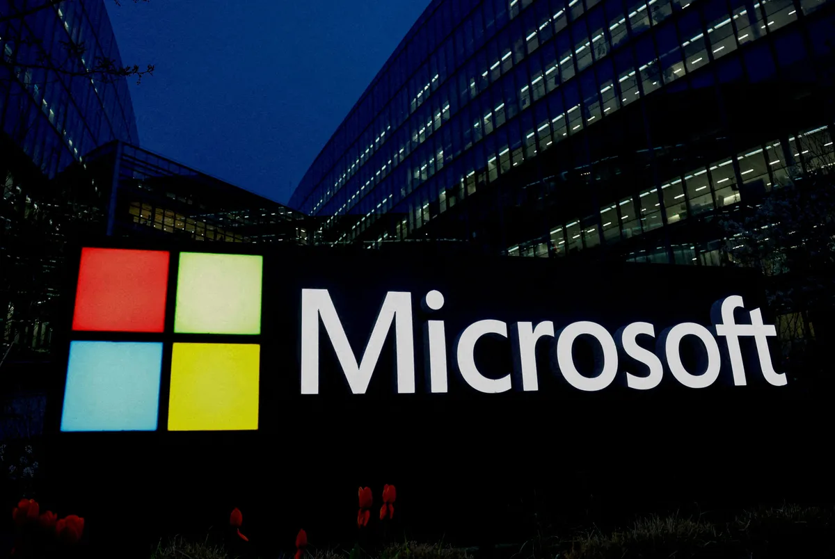 Microsoft desmanteló EvilTokens, la red de fraude con IA que vulneró 12.000 cuentas corporativas