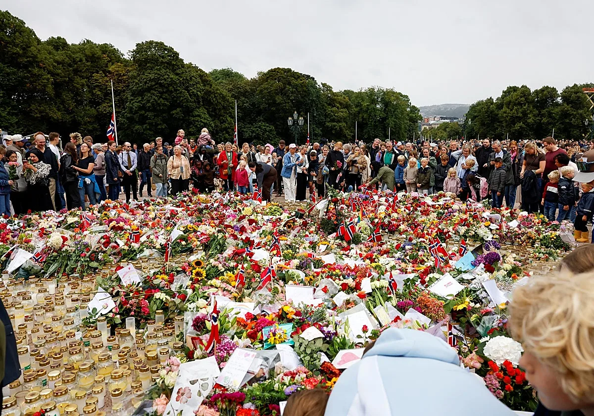 Noruega despide a Harald V entre colas multitudinarias y un duelo que trasciende las divisiones políticas