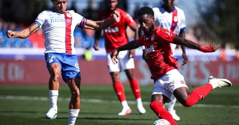 Alverca empata 1-1 com o Santa Clara e continua sem triunfos