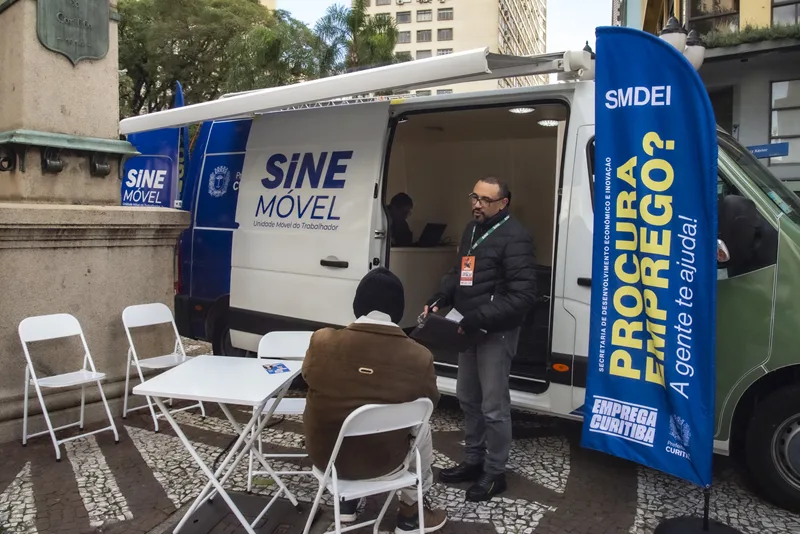 Veja onde estarão os serviços itinerantes e feiras livres em Curitiba nesta quarta-feira