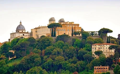 El Vaticano y su opinión del fenómeno OVNI
