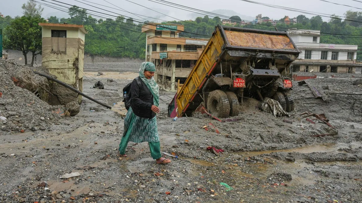 Nepal und China: Schlamm erschwert Suche nach Opfern – mehrere Deutsche weiter vermisst